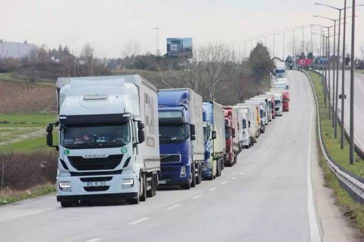 TIR'lar kapıda kaldı. Avrupa İhracatçılara bile vize eziyeti çektiriyor - Resim: 7